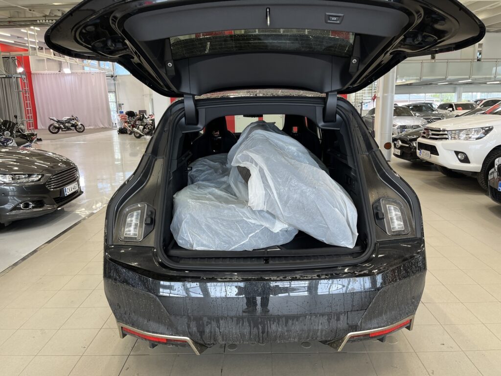 BMW - iX - xDrive 40 // Laser / Sky Lounge / H&K / DAP / 360 / HUD / Hieronta / Muistipenkit / Comfort access // BMW - iX - xDrive 40 // Laser / Sky Lounge / H&K / DAP / 360 / HUD / Hieronta / Muistipenkit / Comfort access // - Maastoauto