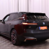 BMW - iX - xDrive 40 // Laser / Sky Lounge / H&K / DAP / 360 / HUD / Hieronta / Muistipenkit / Comfort access // - Maastoauto