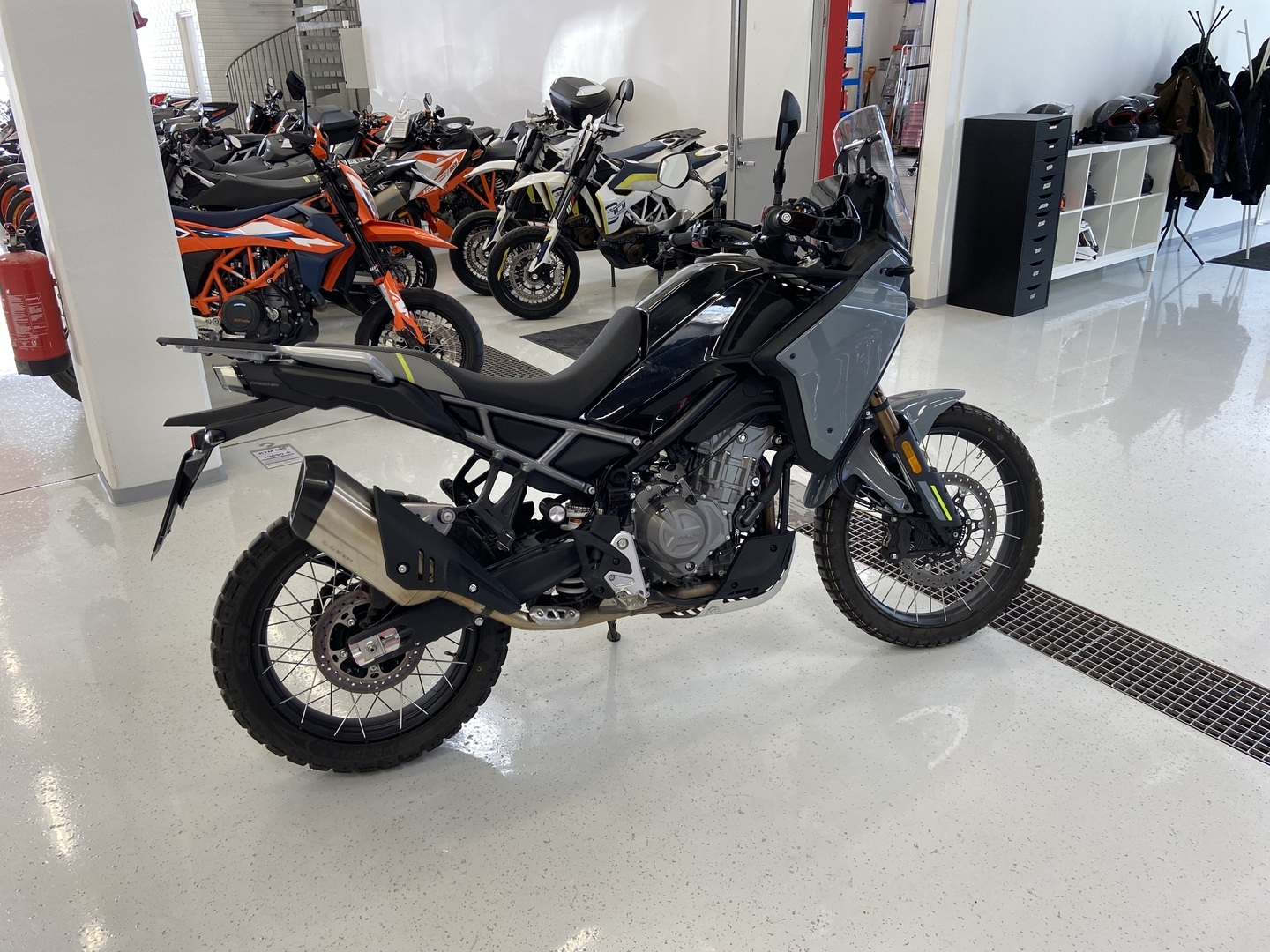 CFMOTO - 450MT - // Vaihtoehto uudelle! / TFT / TC / ABS // - Moottoripyörä