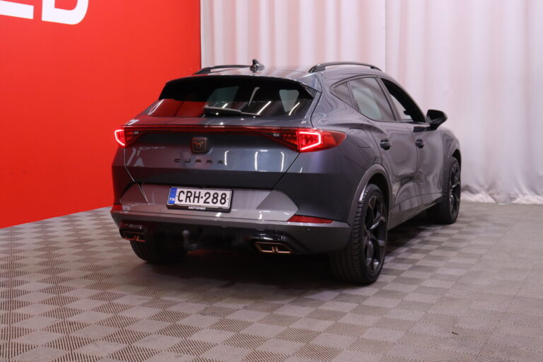 Cupra - Formentor - VZ 1.4 PHEV 180 kW e-HYBRID DSG // 1.om Suomi-Auto / Merkkihuollettu / ACC / P-kamera / Koukku / Carplay / Navi / LED // - Maastoauto