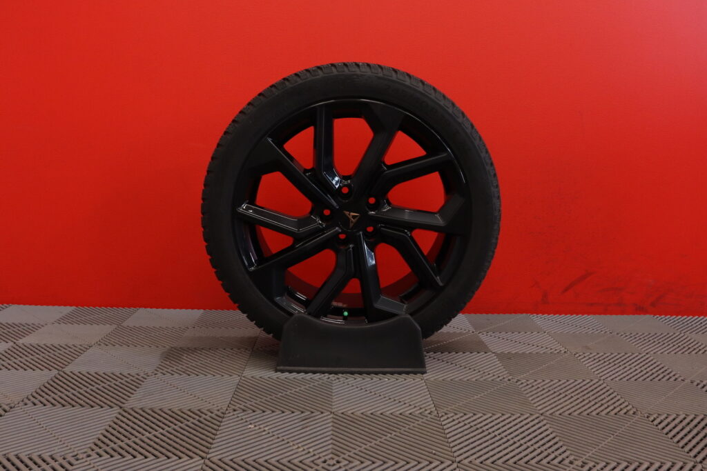 tuotekuva-Cupra-Formentor-CRH-288-2026-05-20-152603-30 tuotekuva-Cupra-Formentor-CRH-288-2026-05-20-152603-30