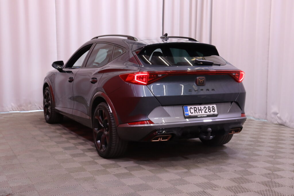 Cupra - Formentor - VZ 1.4 PHEV 180 kW e-HYBRID DSG // 1.om Suomi-Auto / Merkkihuollettu / ACC / P-kamera / Koukku / Carplay / Navi / LED // Cupra - Formentor - VZ 1.4 PHEV 180 kW e-HYBRID DSG // 1.om Suomi-Auto / Merkkihuollettu / ACC / P-kamera / Koukku / Carplay / Navi / LED // - Maastoauto