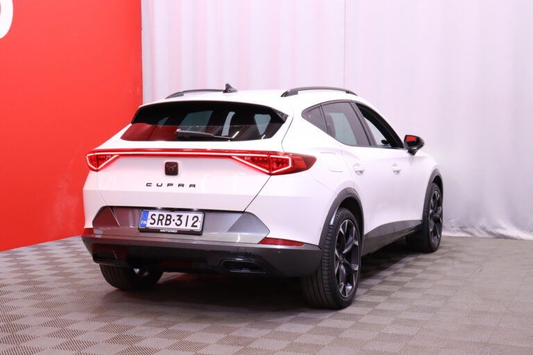 Cupra - Formentor - 1.4 PHEV 150 kW e-HYBRID DSG // Koukku /  Ambient / AppleCar / Kamera / LED / ACC // - Maastoauto