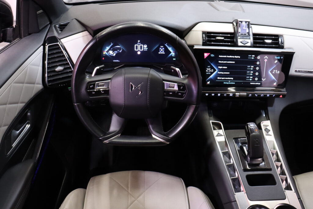 DS - 7 Crossback - E-Tense 4x4 Plug-in Hybrid Grand Chic // Focal Audio System / ACC / LED Vision / SUOMI-auto // DS - 7 Crossback - E-Tense 4x4 Plug-in Hybrid Grand Chic // Focal Audio System / ACC / LED Vision / SUOMI-auto // - Maastoauto