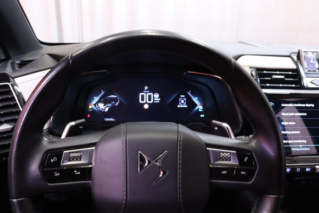 DS - 7 Crossback - E-Tense 4x4 Plug-in Hybrid Grand Chic // Focal Audio System / ACC / LED Vision / SUOMI-auto // DS - 7 Crossback - E-Tense 4x4 Plug-in Hybrid Grand Chic // Focal Audio System / ACC / LED Vision / SUOMI-auto // - Maastoauto