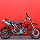 DUCATI - HYPERMOTARD - 1100 // A2 kuristettavissa / Suomi-pyörä / Hiilikuitu / Termignoni / Huoltokirja // - Moottoripyörä