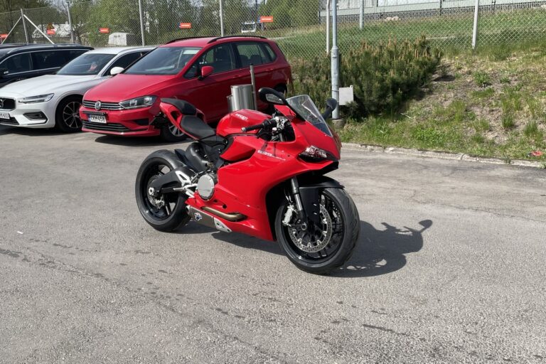 Ducati - 899 Panigale - // Huoltokirja / Termignoni sliparit / ABS / Vaihdennäyttö /  LED vilkut ja takavalo // - Moottoripyörä