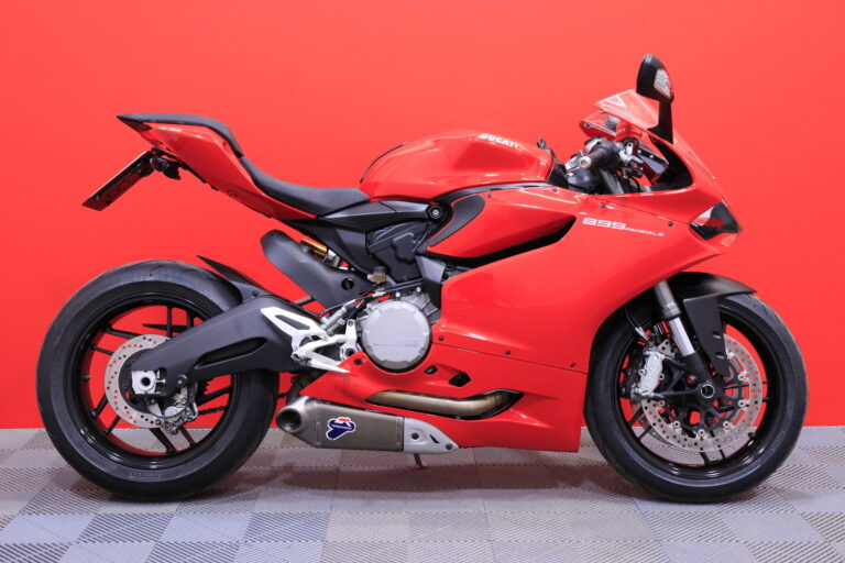 Ducati - 899 Panigale - // Huoltokirja / Termignoni sliparit / ABS / Vaihdennäyttö / LED vilkut ja takavalo // - Moottoripyörä