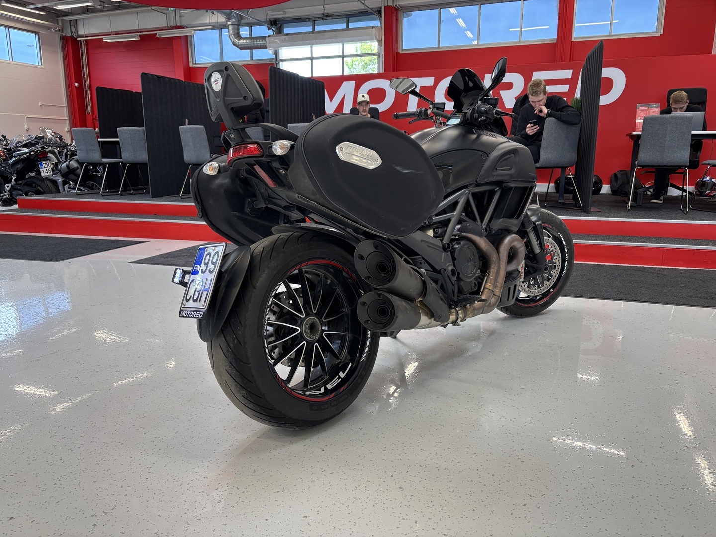 Ducati - Diavel - 1200 // Juuri Saapunut! / Suomi-pyörä / Ajomodet / DTC / ABS // - Moottoripyörä
