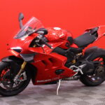 Ducati - PANIGALE V4 - S // Sähköalusta / Shifter / Putkisto! / Wheelie Control / Ajomodet / LED // - Moottoripyörä