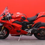 Ducati - PANIGALE V4 - S // Sähköalusta / Shifter / Putkisto! / Wheelie Control / Ajomodet / LED // - Moottoripyörä