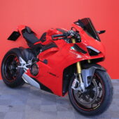 Ducati - PANIGALE V4 - S // Juuri saapunut! / Uudet renkaat / Öhlins / Hiilikuitua / - Moottoripyörä
