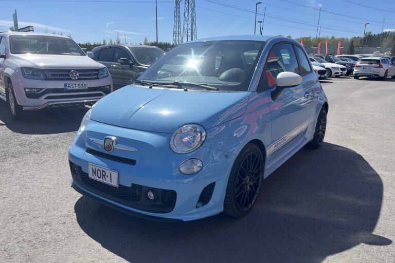 Fiat Abarth - 500 - 1,4 T-Jet 135hv Abarth Competizione // Sporttipenkit / Blue&me / P.tutka / Sumuvalot / ilmastointi // - Viistoperä