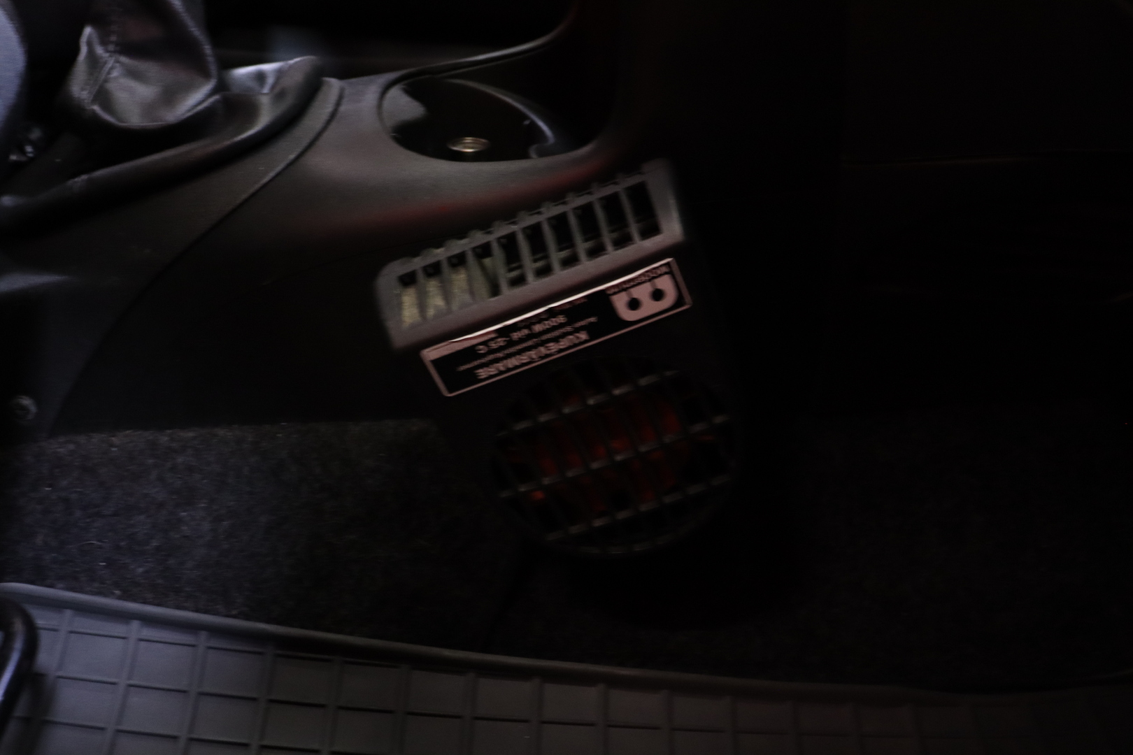 Fiat - Punto - 2D PUNTO HATCHBACK 1.2 // Radio / Ilmastointi / Lohkolämmitin + sisähaara / Mukitelineet / Kangaspenkit // - Viistoperä