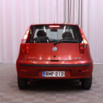 Fiat - Punto - 2D PUNTO HATCHBACK 1.2 // Radio / Ilmastointi / Lohkolämmitin + sisähaara / Mukitelineet / Kangaspenkit // - Viistoperä