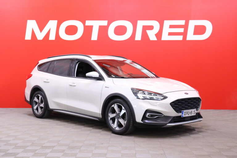 Ford - Focus - 1,5 EcoBoost 150hv A8 Active Wagon // Merkkihuollettu / Suomi-auto / Webasto / ACC / Koukku / Navi / P. kamera / LED / - Farmari