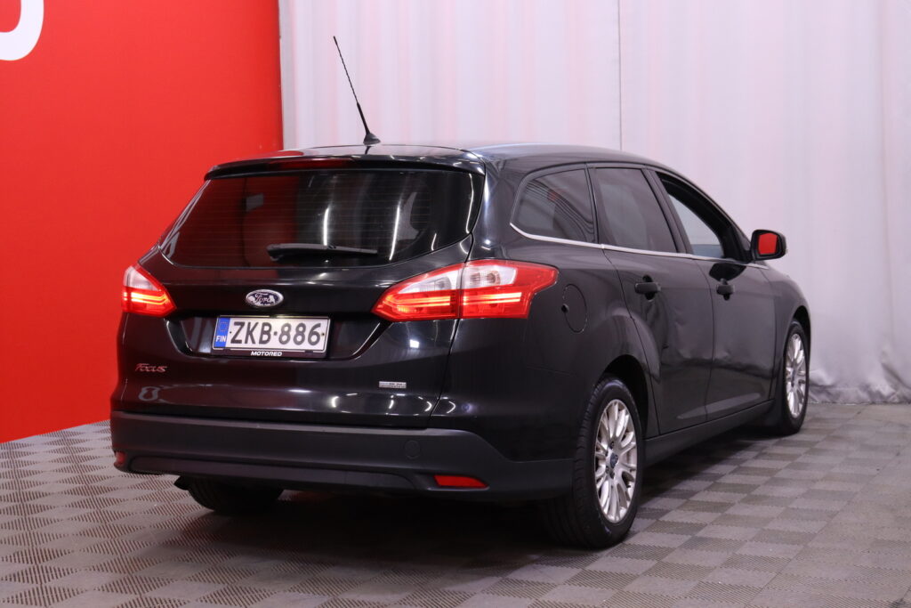Ford - Focus - 1,0 EcoBoost 125 hv Start/Stop Titanium M6 Wagon // Vakkari / Radio / Kaukosäätöinen keskuslukitus / 2x renkaat // Ford - Focus - 1,0 EcoBoost 125 hv Start/Stop Titanium M6 Wagon // Vakkari / Radio / Kaukosäätöinen keskuslukitus / 2x renkaat // - Farmari