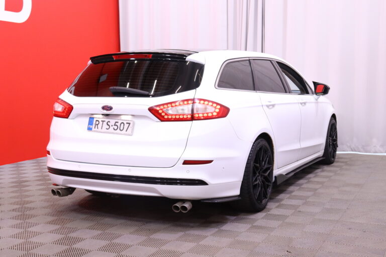 Ford - Mondeo - 2,0 TDCi 150hv PowerShift Titanium Wagon // Webasto / Tähtikatto / AppleCarPlay / Navi / LED / Kamera // - Farmari