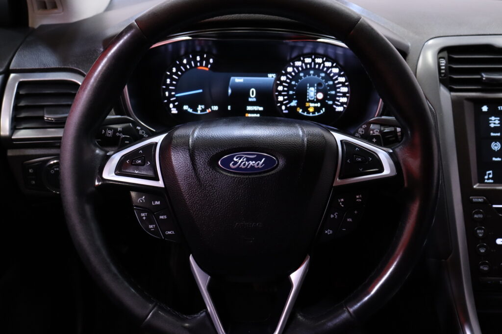 tuotekuva-Ford-Mondeo-RTS-507-2026-05-21-144942-15 tuotekuva-Ford-Mondeo-RTS-507-2026-05-21-144942-15