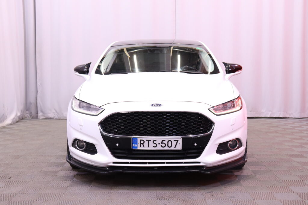 Ford - Mondeo - 2,0 TDCi 150hv PowerShift Titanium Wagon // Webasto / Tähtikatto / AppleCarPlay / Navi / LED / Kamera // Ford - Mondeo - 2,0 TDCi 150hv PowerShift Titanium Wagon // Webasto / Tähtikatto / AppleCarPlay / Navi / LED / Kamera // - Farmari