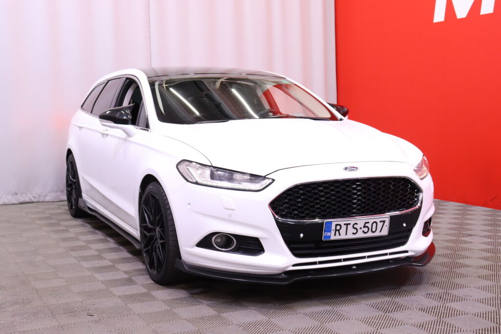 Ford - Mondeo - 2,0 TDCi 150hv PowerShift Titanium Wagon // Webasto / Tähtikatto / AppleCarPlay / Navi / LED / Kamera // Ford - Mondeo - 2,0 TDCi 150hv PowerShift Titanium Wagon // Webasto / Tähtikatto / AppleCarPlay / Navi / LED / Kamera // - Farmari