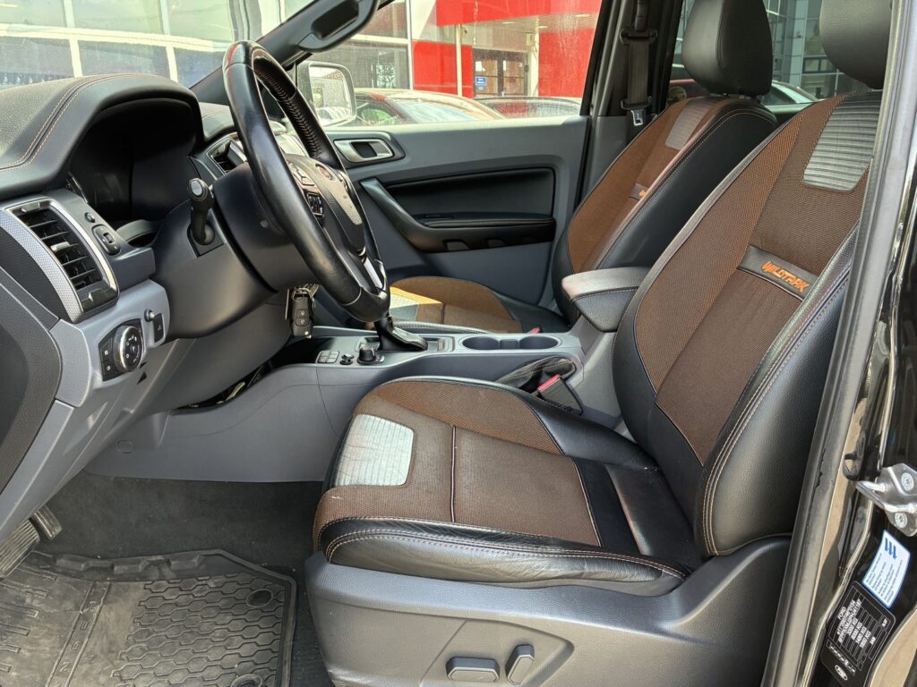 Ford - Ranger - Double Cab 3,2TDCi 200 hv A6 4x4 Wildtrak Ford - Ranger - Double Cab 3,2TDCi 200 hv A6 4x4 Wildtrak - Avolava