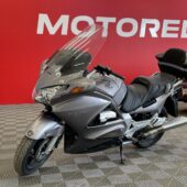 HONDA - ST - 1300 Pan European ABS // Juuri saapunut / ABS / Laukku / Sähköinen tuulilasi // - Moottoripyörä
