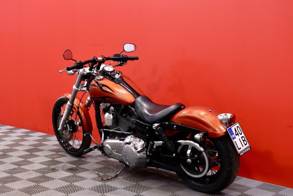 Harley-Davidson - DYNA - FXDWG Dyna Wide Glide // Suomi-pyörä / Vance & Hines / Huoltomuistio // Harley-Davidson - DYNA - FXDWG Dyna Wide Glide // Suomi-pyörä / Vance & Hines / Huoltomuistio // - Moottoripyörä