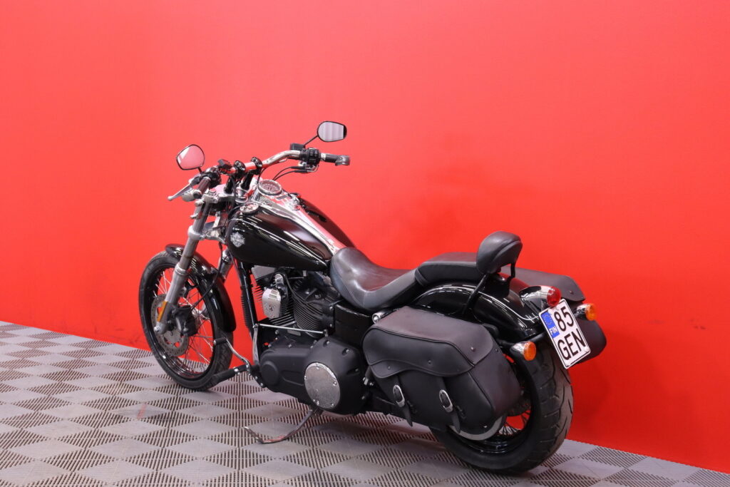 Harley-Davidson - DYNA - FXDWG Dyna Wide Glide // Huoltokirja / Sivulaukut / Juuri saapunut! // Harley-Davidson - DYNA - FXDWG Dyna Wide Glide // Huoltokirja / Sivulaukut / Juuri saapunut! // - Moottoripyörä