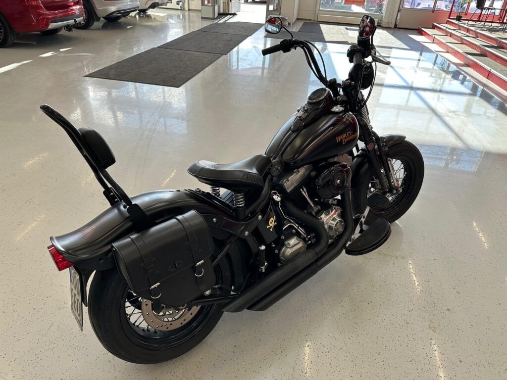 Harley-Davidson - SOFTAIL - FLSTSB X-Bones // Suomi-pyörä / Bassani / Juuri saapunut // Harley-Davidson - SOFTAIL - FLSTSB X-Bones // Suomi-pyörä / Bassani / Juuri saapunut // - Moottoripyörä