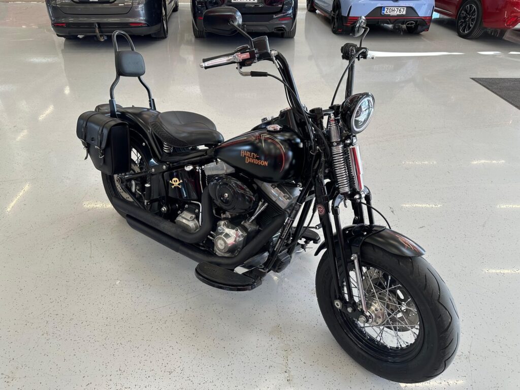 Harley-Davidson - SOFTAIL - FLSTSB X-Bones // Suomi-pyörä / Bassani / Juuri saapunut // - Moottoripyörä