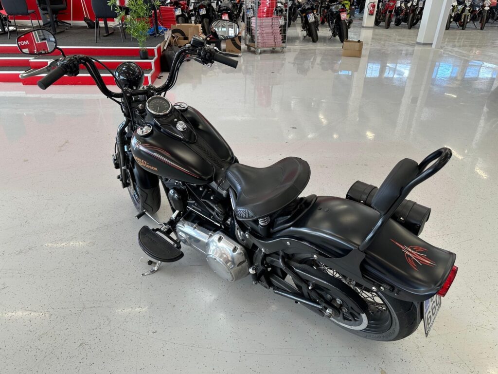 Harley-Davidson - SOFTAIL - FLSTSB X-Bones // Suomi-pyörä / Bassani / Juuri saapunut // Harley-Davidson - SOFTAIL - FLSTSB X-Bones // Suomi-pyörä / Bassani / Juuri saapunut // - Moottoripyörä