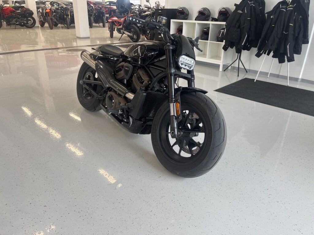 Harley-Davidson - SPORTSTER - XL 1200 Sportster S Sportster Sport - Moottoripyörä