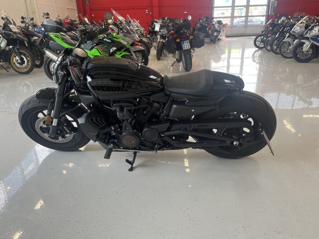 Harley-Davidson - SPORTSTER - XL 1200 Sportster S Sportster Sport Harley-Davidson - SPORTSTER - XL 1200 Sportster S Sportster Sport - Moottoripyörä