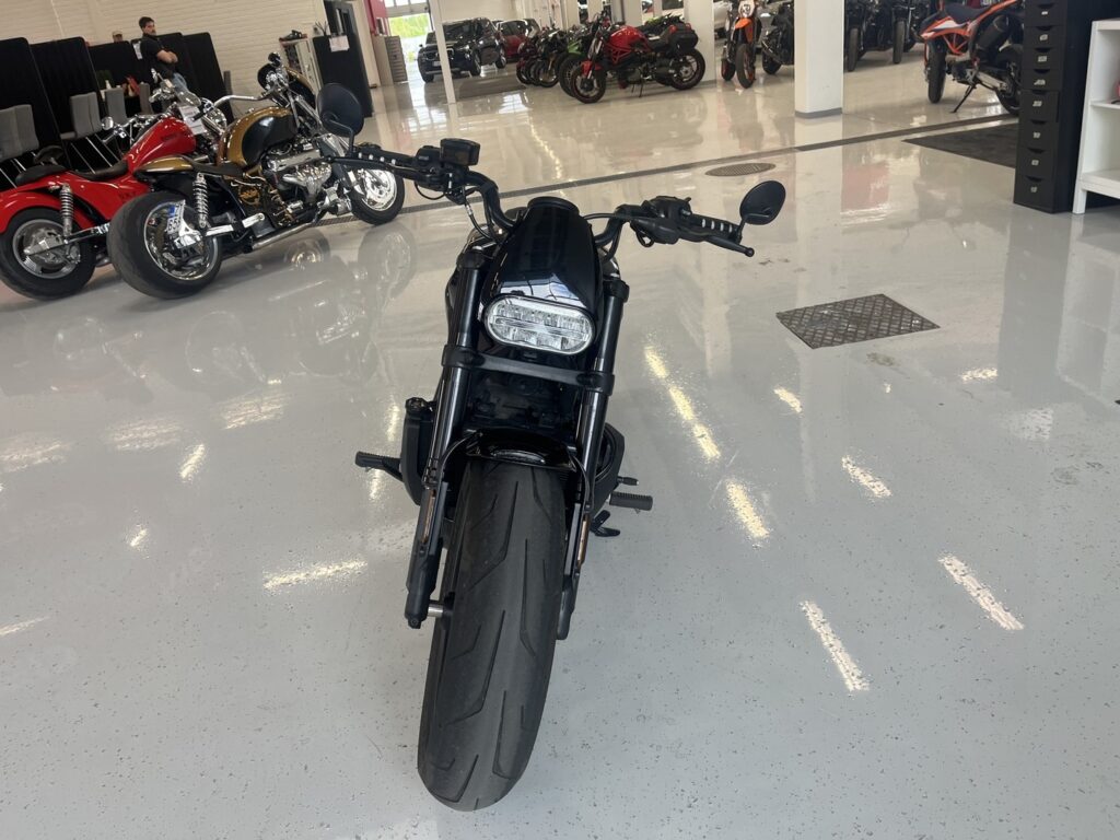 Harley-Davidson - SPORTSTER - XL 1200 Sportster S Sportster Sport Harley-Davidson - SPORTSTER - XL 1200 Sportster S Sportster Sport - Moottoripyörä