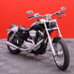 Harley-Davidson - SPORTSTER - XL 1200 C Sportster Custom / Custom Putkisto / LED // - Moottoripyörä