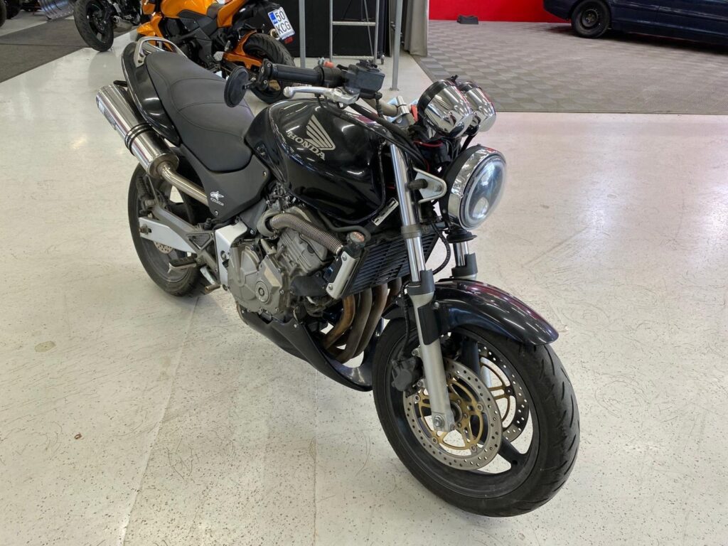 Honda - CB - 600 F Hornet // Myydään Huutokaupat.com // Honda - CB - 600 F Hornet // Myydään Huutokaupat.com // - Moottoripyörä