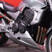 Honda - CB - 900 F Hornet // Suomi-pyörä / Erittäin hienossa kunnossa! / Huoltomuistio / Slipari // - Moottoripyörä
