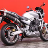 Honda - CB - 900 F Hornet // Suomi-pyörä / Erittäin hienossa kunnossa! / Huoltomuistio / Slipari // - Moottoripyörä