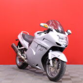 Honda - CBR - 1100 XX Super Blackbird // Suomi-pyörä / Huoltokirja / Micron // - Moottoripyörä