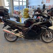 Honda - CBR - 1100 XX Super Blackbird // Juuri saapunut! / Dominator / Suomi-pyörä / 3x laukut // - Moottoripyörä