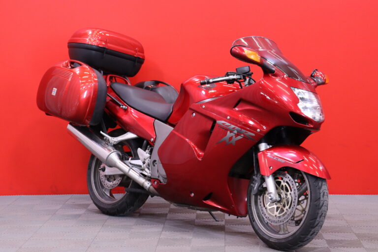 Honda - CBR - 1100 XX Super Blackbird // Suomi-pyörä / 3x Laukut  / H.I.S.S. // - Moottoripyörä