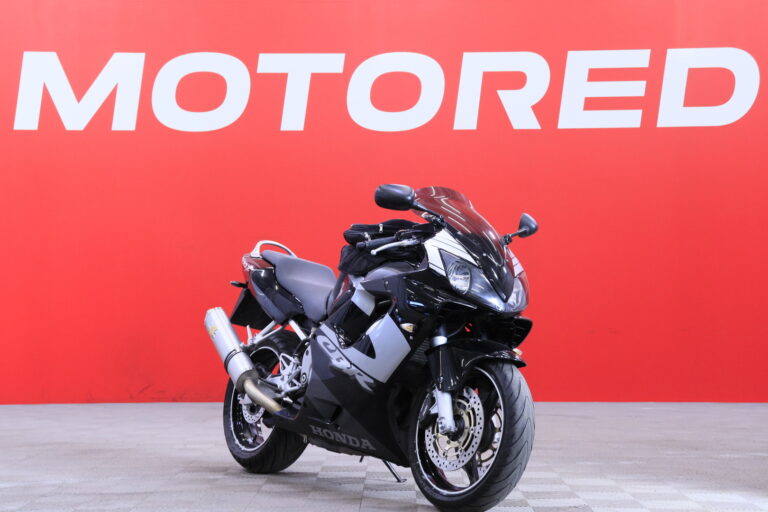 Honda - CBR - 600 F // Suomi-pyörä / Huoltokirja / Leovince / Tankkilaukku // - Moottoripyörä