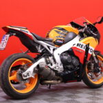 Honda - CBR - 1000 RR Fireblade // Suomi-Pyörä / Akrapovic / ABS / Huoltokirja // - Moottoripyörä