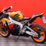 Honda - CBR - 1000 RR Fireblade // Suomi-Pyörä / Akrapovic / ABS / Huoltokirja // - Moottoripyörä