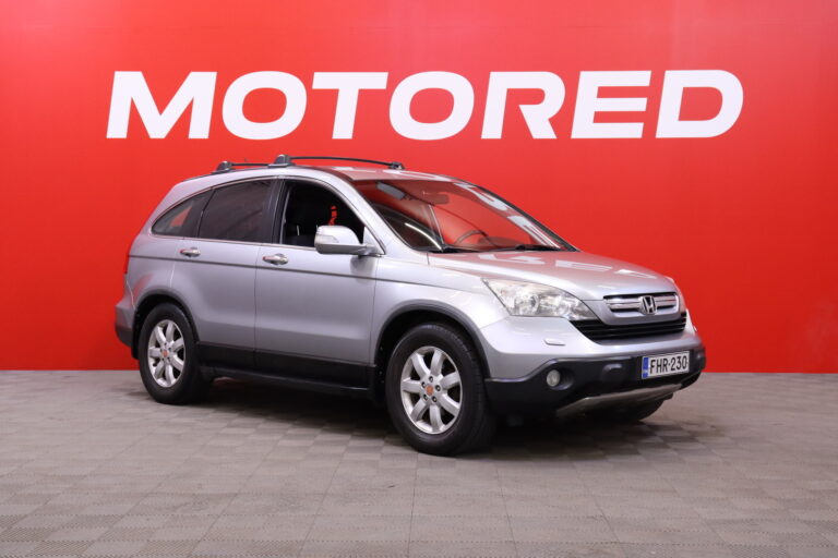Honda - CR-V - 2,0i LS 4WD BUSINESS // Vakkari / Lohkolämmitin / Automaatti-ilmastointi / Radio / Vetokoukku / 2x Renkaat // - Maastoauto