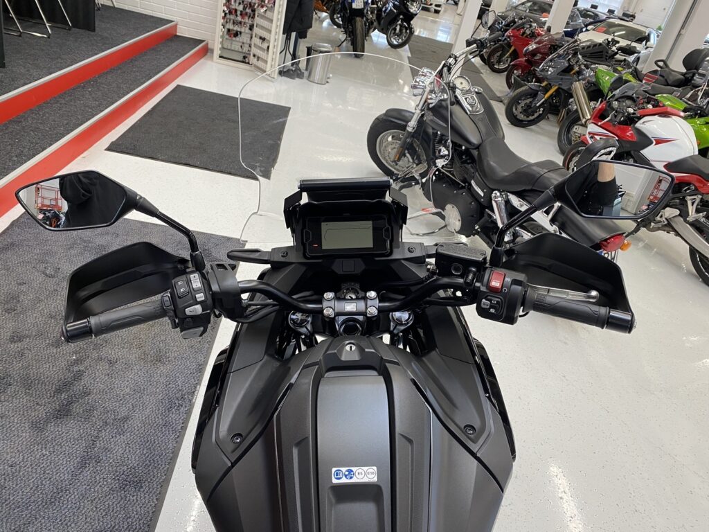Honda - NC - 750XD // Juuri saapunut! / 1. Om / Suomipyörä / Tehdastakuu / Takalaukku / Leovince // Honda - NC - 750XD // Juuri saapunut! / 1. Om / Suomipyörä / Tehdastakuu / Takalaukku / Leovince // - Moottoripyörä