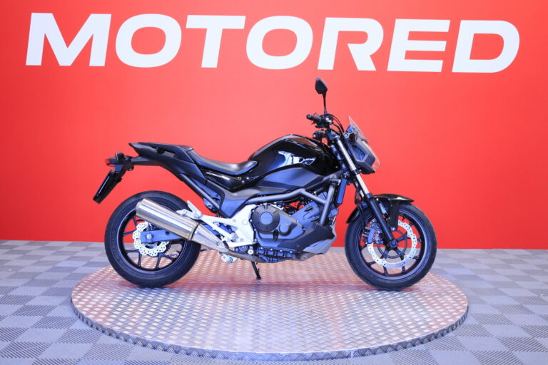 Honda - NC - 700S // Uudet renkaat / ABS / A2 // - Moottoripyörä