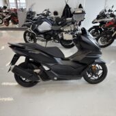 Honda - PCX - 125 // Myydään Huutokaupat.com // - Moottoripyörä
