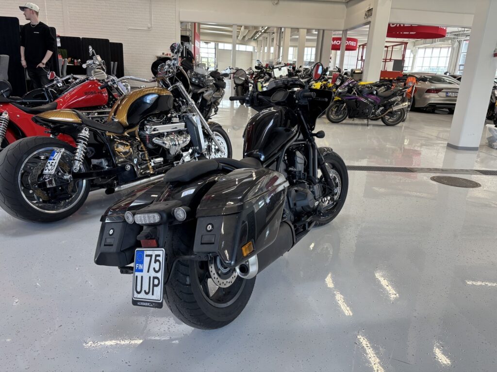 Honda - REBEL - 1100 DCT Touring // Juuri saapunut! / Automaatti / 2x laukut / Vakkari // Honda - REBEL - 1100 DCT Touring // Juuri saapunut! / Automaatti / 2x laukut / Vakkari // - Moottoripyörä
